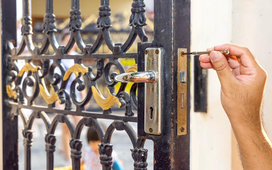 serrurier pour ouverture de porte coincée Sevran